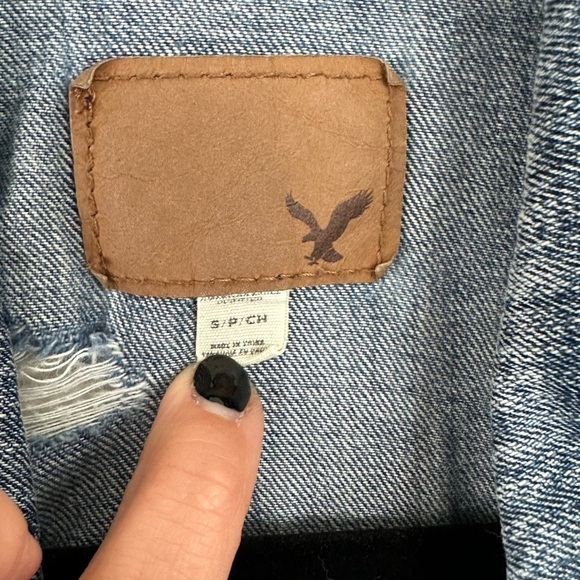 American eagle destroyed boyfriend jean jacket size S - Picture 4 of 5
